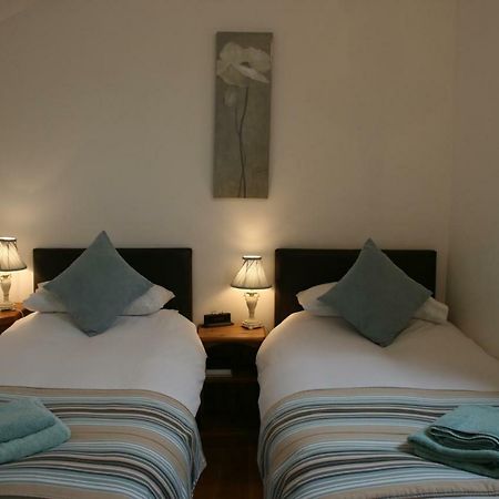 Ashford House B&B เวลส์ ภายนอก รูปภาพ